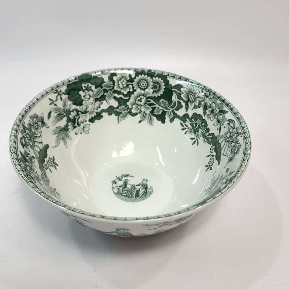 SPODE Green Archive Collection, "Girl at Well" Cranberry Rice Bowl - England‎